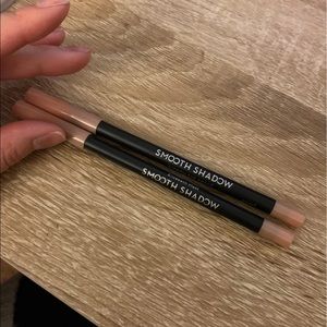 Two smooth shadow creamy eye pencils